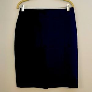 🆕 ANN TAYLOR black skirt with back slit